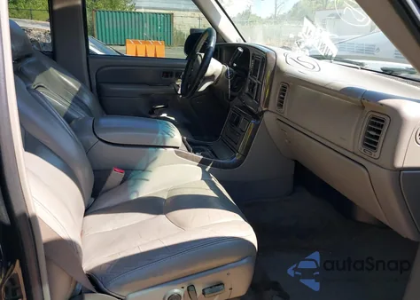 2004 GMC Yukon Denali из США, поврежденный, VIN 1GKEK63U74J175352